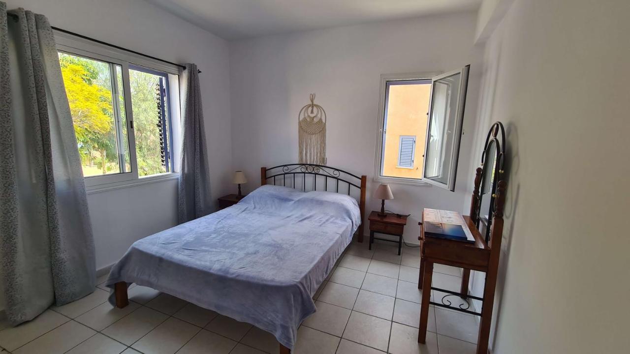 Sunny Limnaria Gardens 2 Bedroom Apartment Paphos Exterior photo